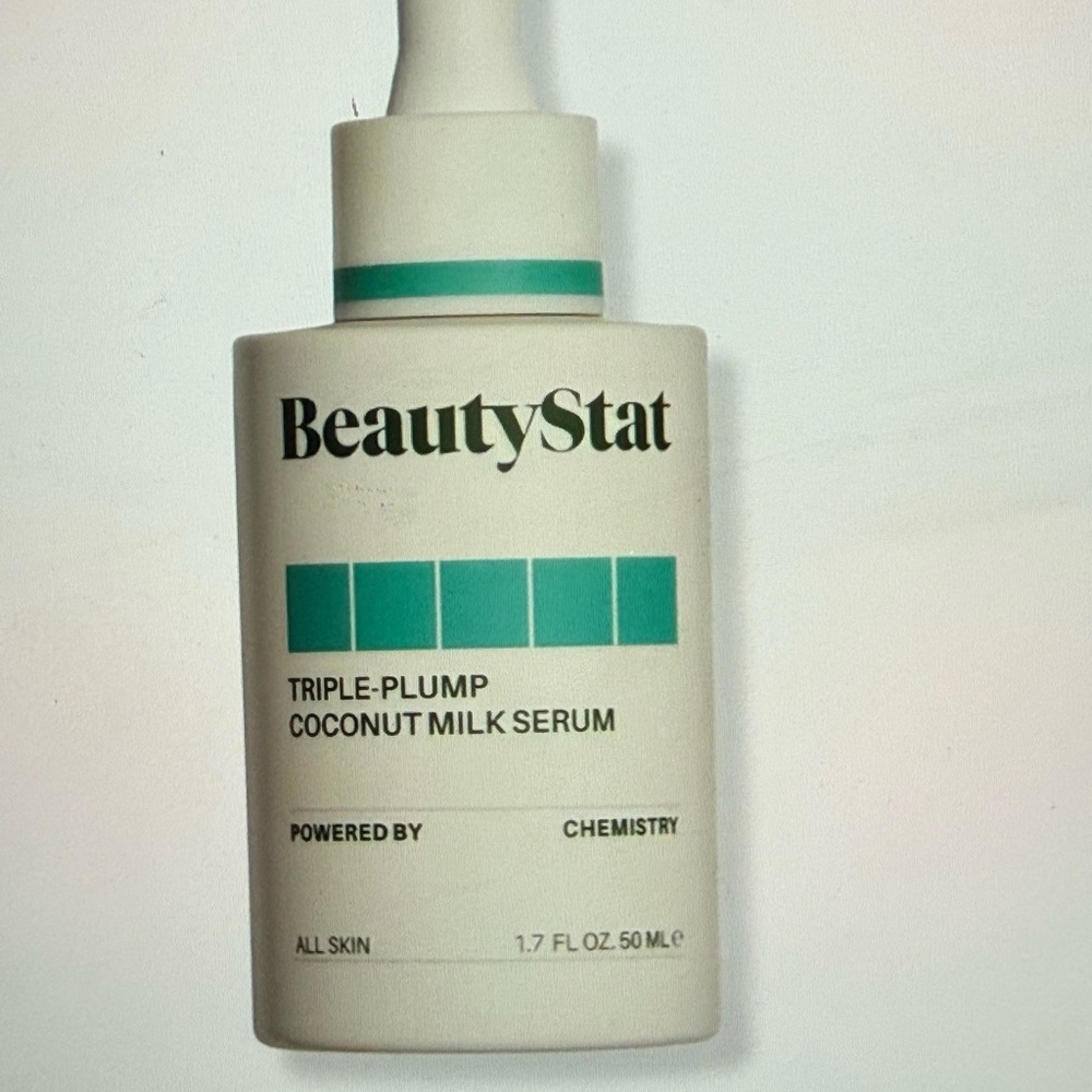 BeautyStat Coconut Milk Serum in White and Teal